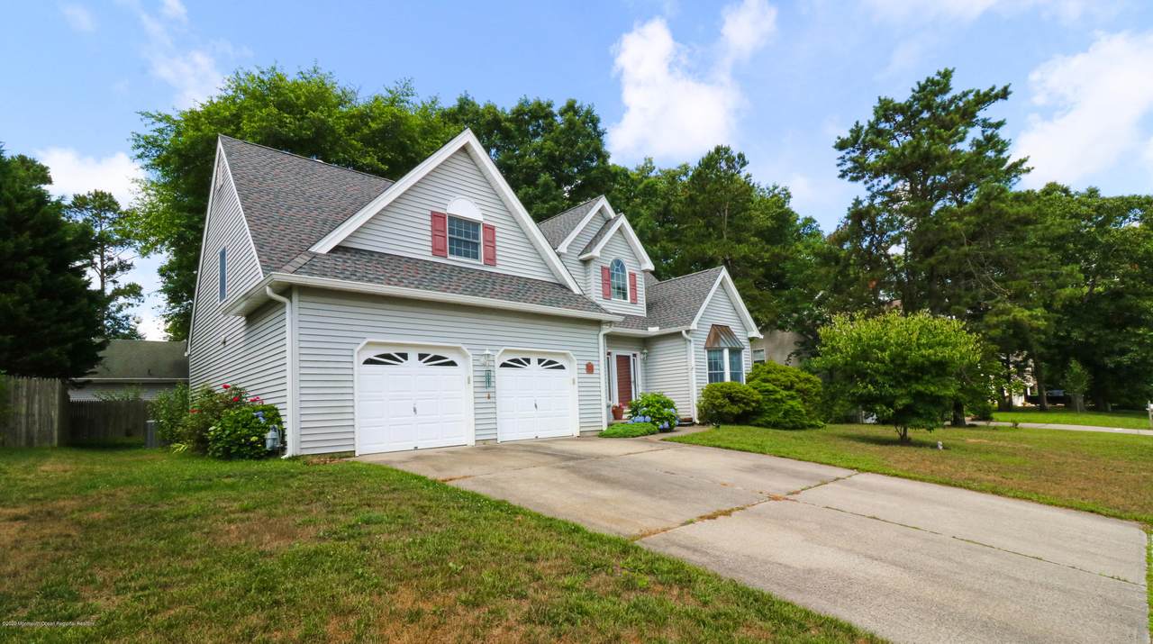 362 Deer Lake Court - Photo 1