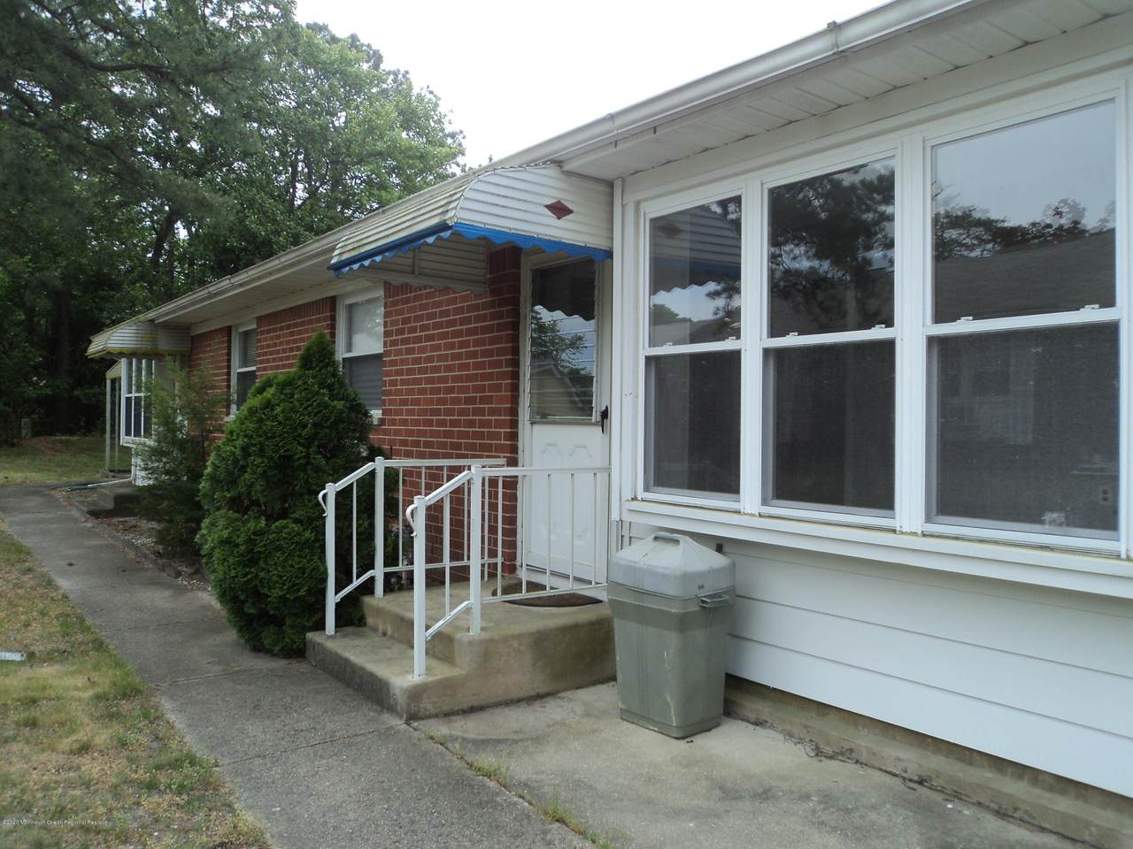 133 Hudson Parkway - Photo 1