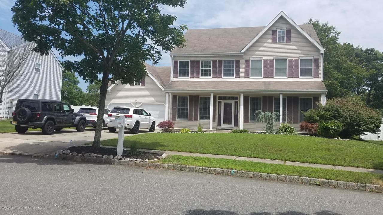 11 Hickory Circle - Photo 1