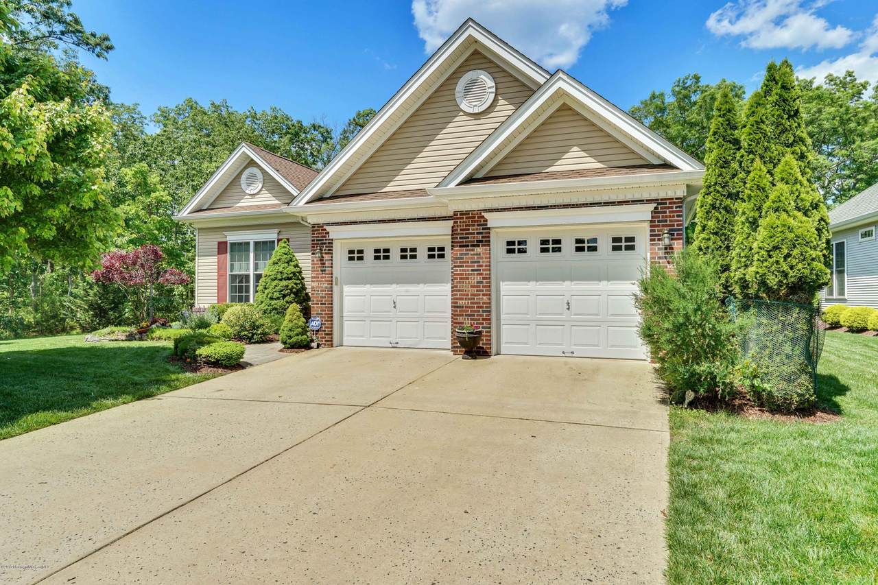 54 Muirfield Road - Photo 1