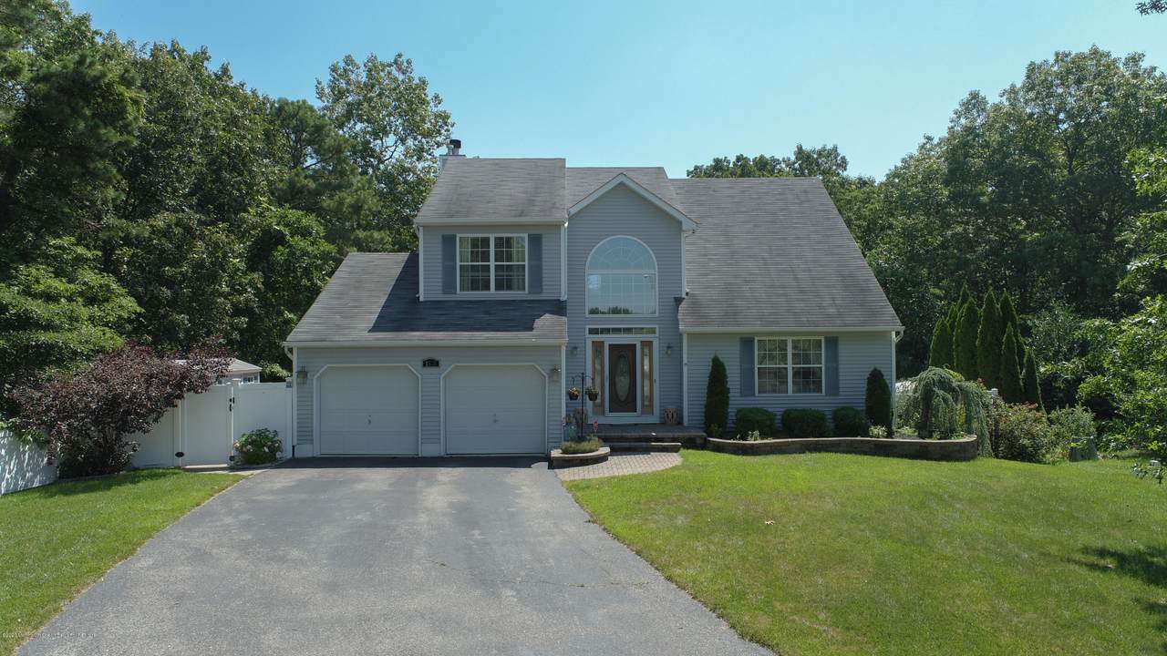1385 Gillian Court - Photo 1
