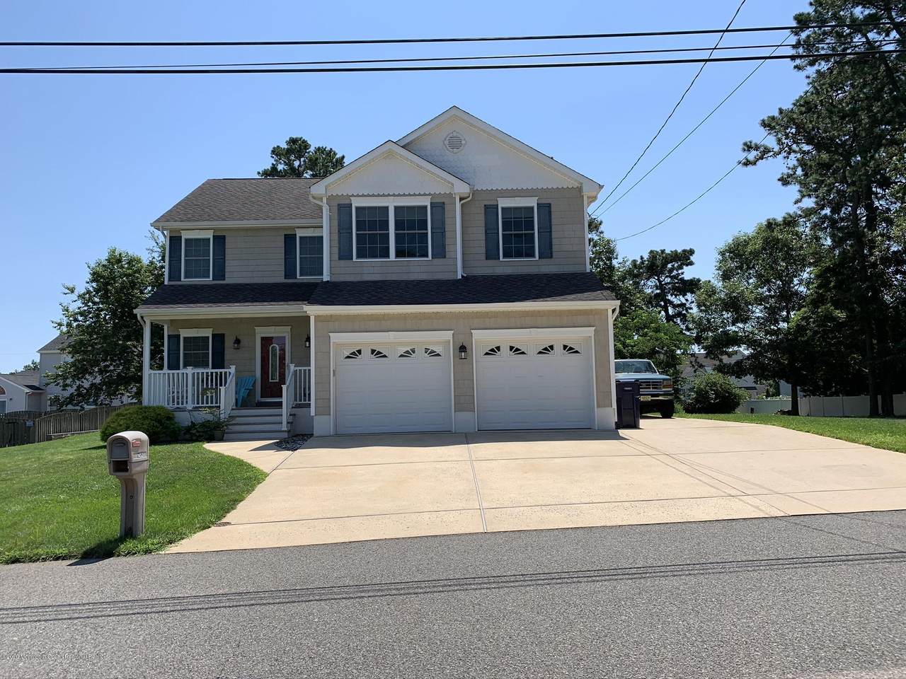 1453 Windward Avenue - Photo 1