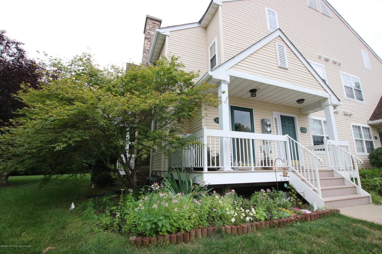 119 Des Moines Court - Photo 1