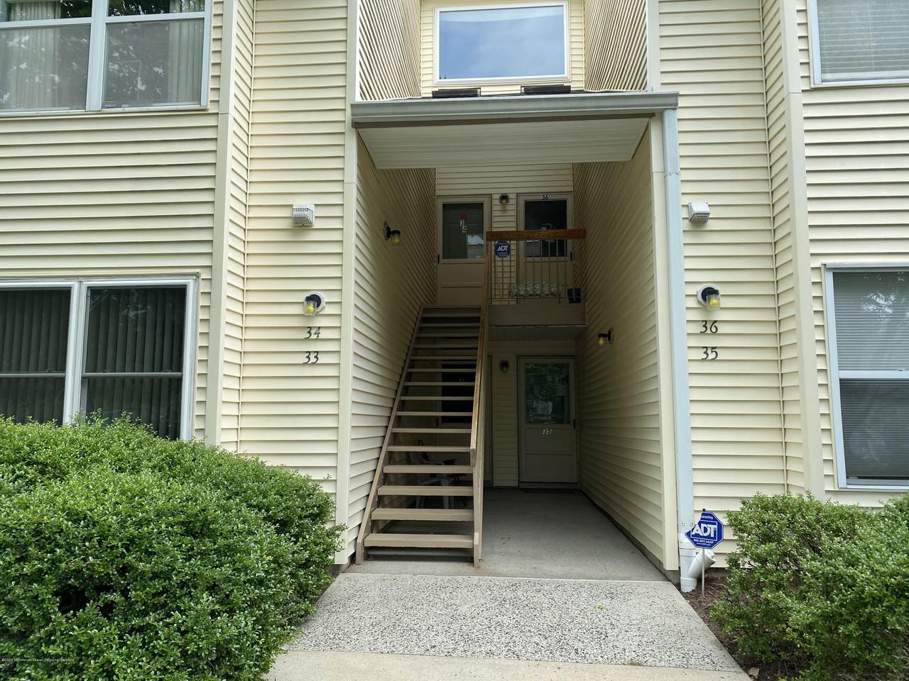 33 Aspen Avenue - Photo 1