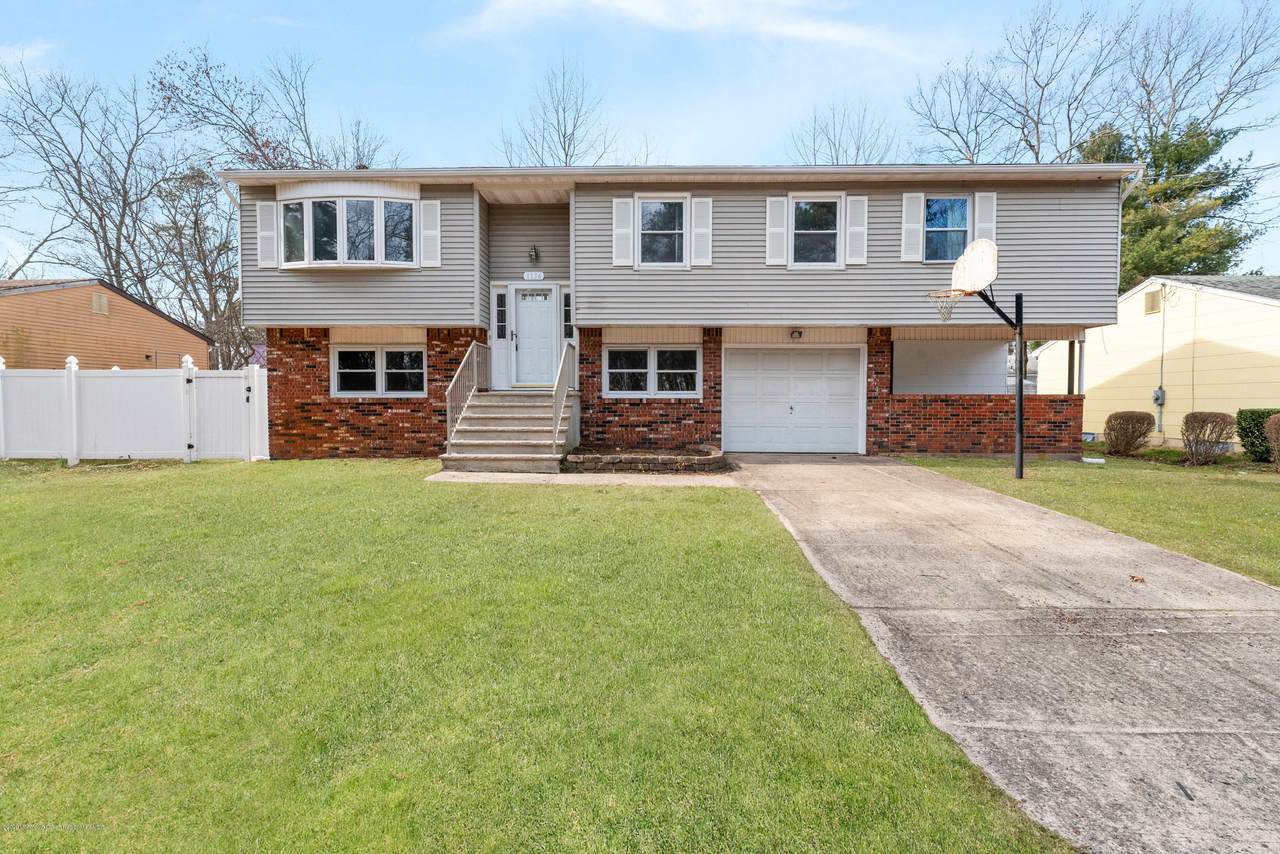 1136 Berkeley Avenue - Photo 1