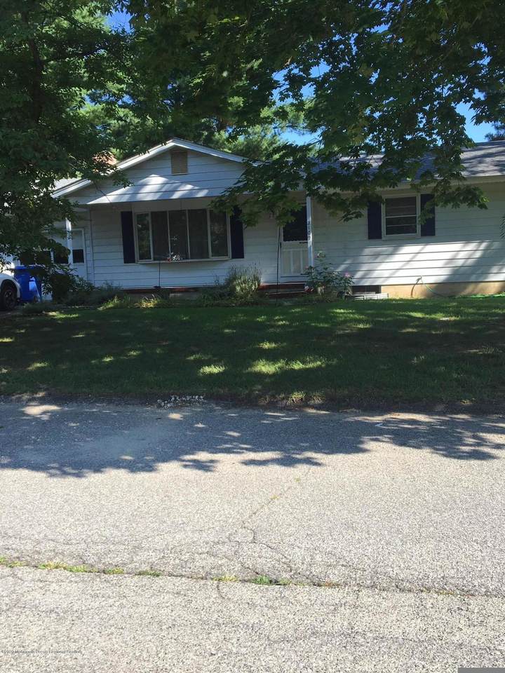 2109 1st Avenue - Photo 1
