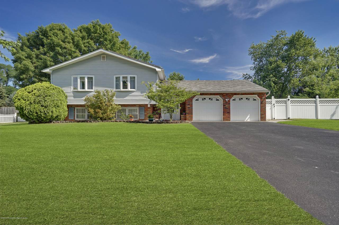 346 Marc Drive - Photo 1