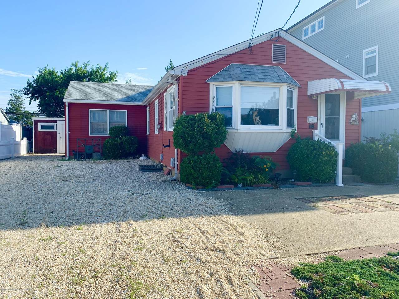 118 Sprague Avenue - Photo 1