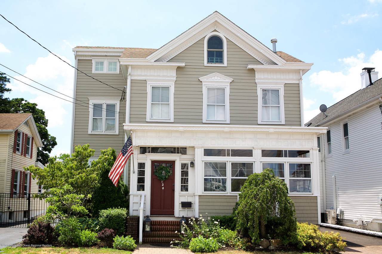 124 First Street - Photo 1
