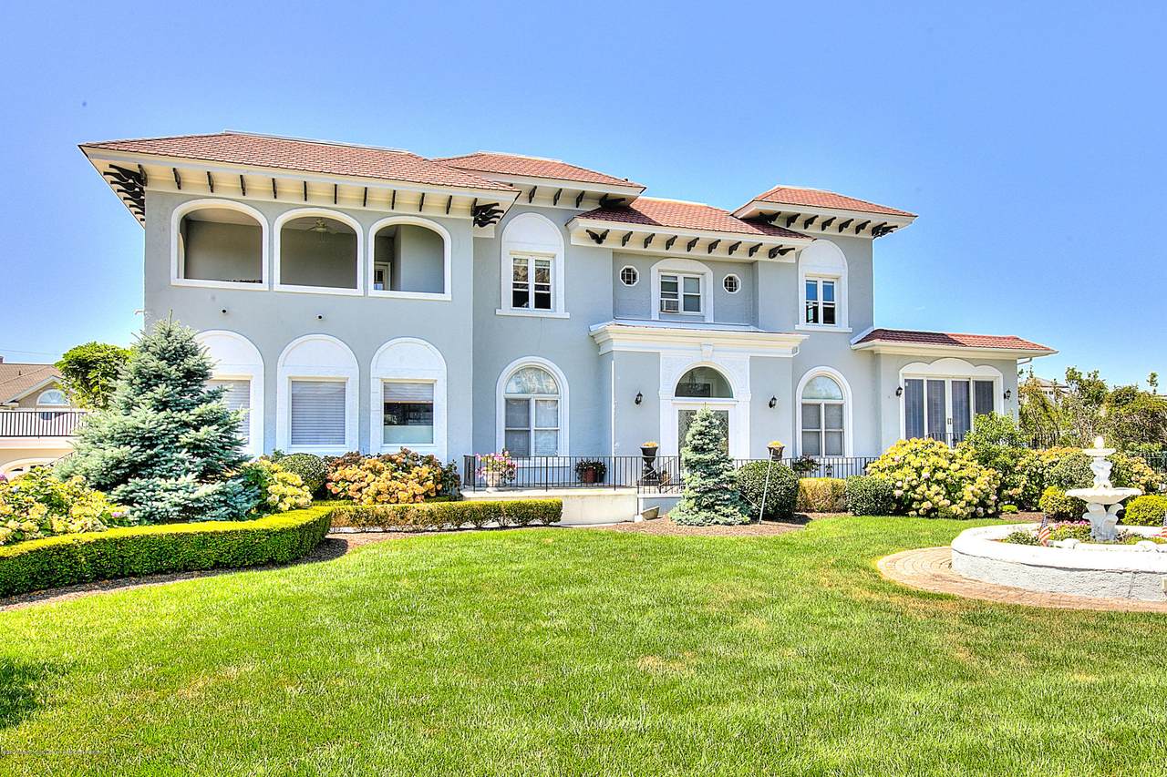 40 Ocean Avenue - Photo 1