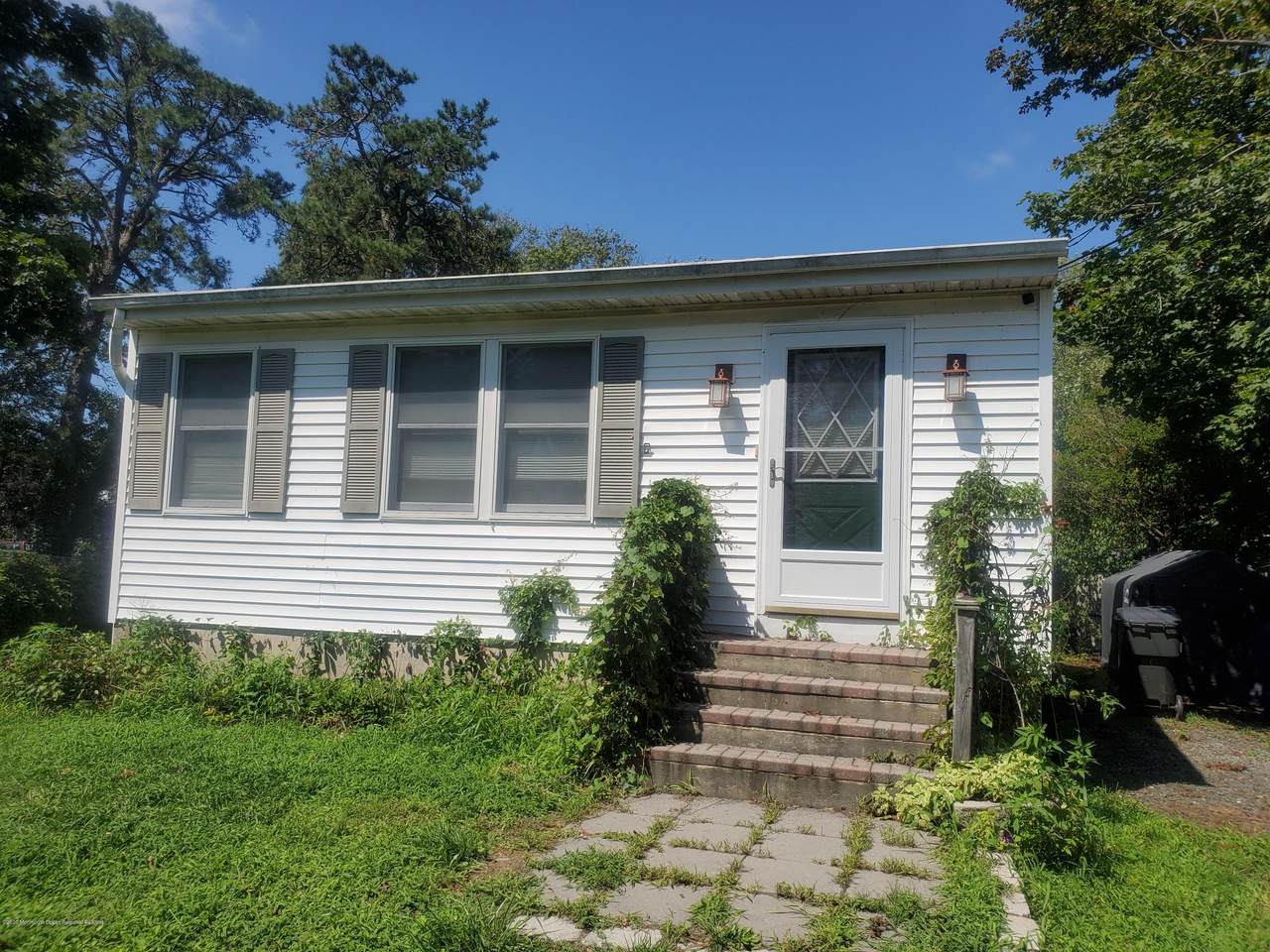 10 Pollys Park Drive - Photo 1