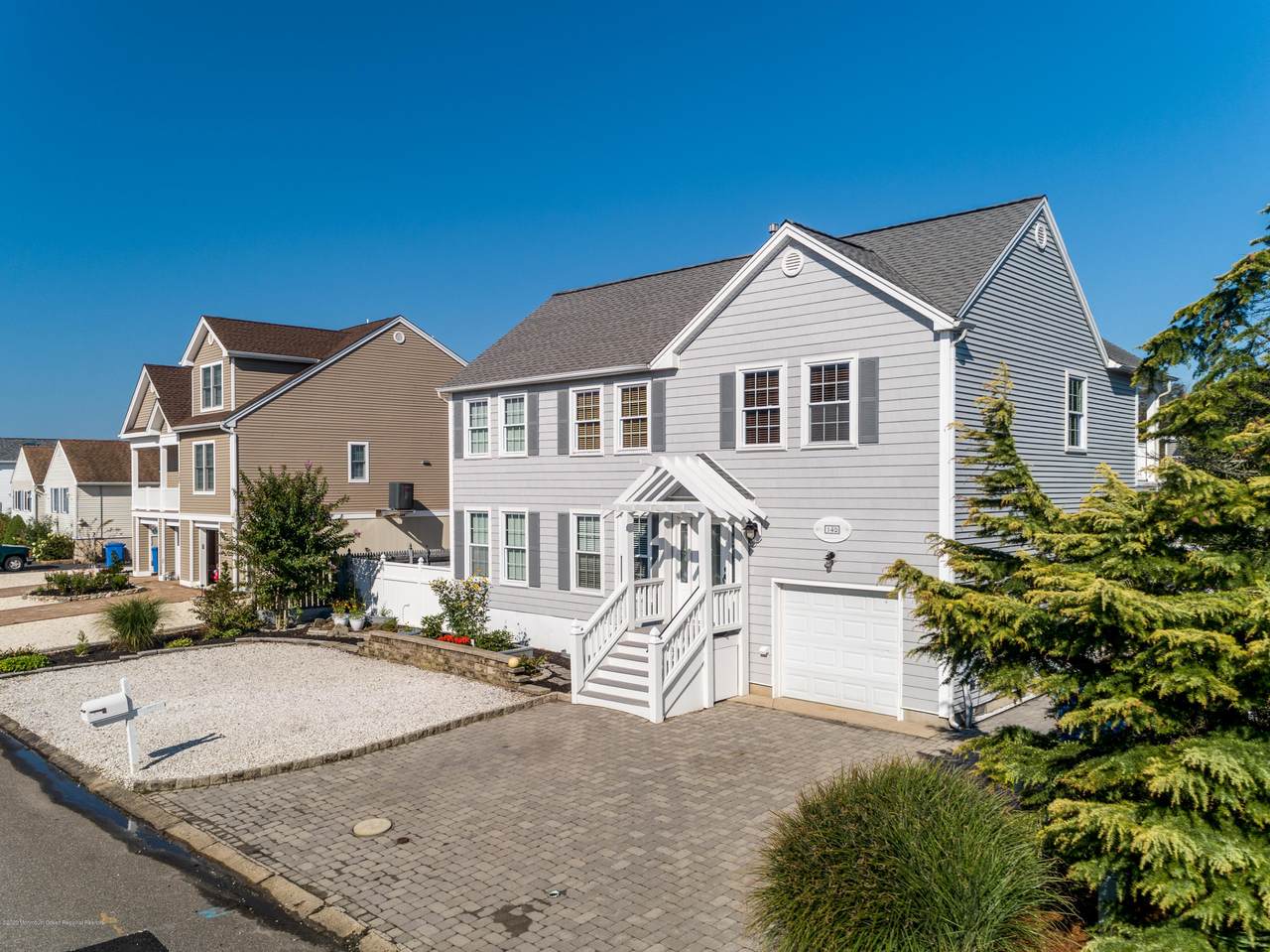 149 Bruce Drive - Photo 1