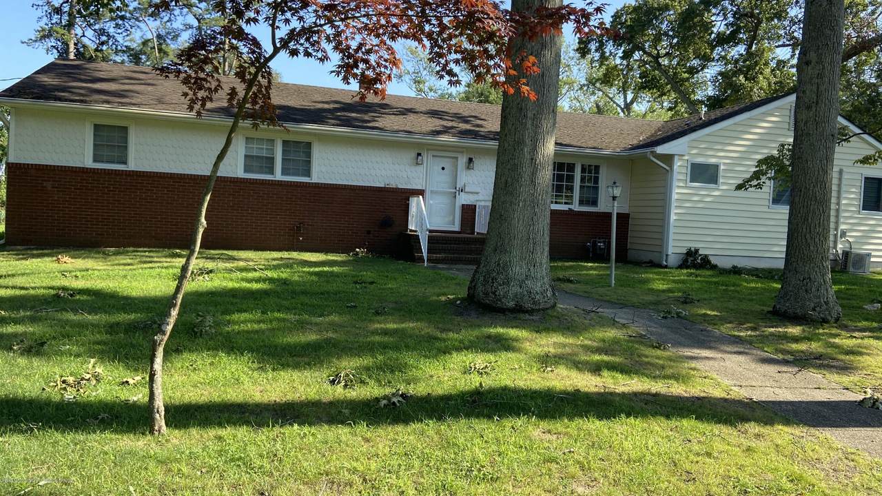 410 Wells Avenue - Photo 1