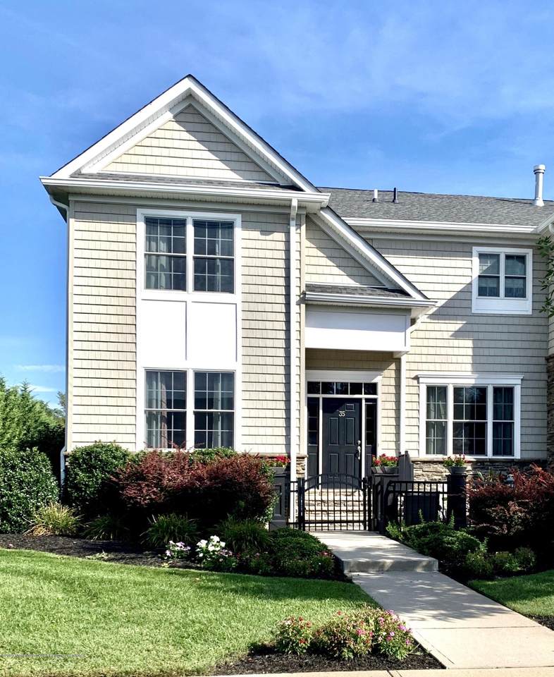 35 Carriage Gate Drive - Photo 1