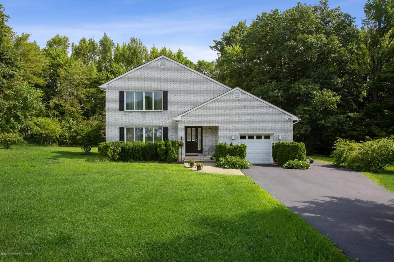 18 Chamberlain Farm Court - Photo 1