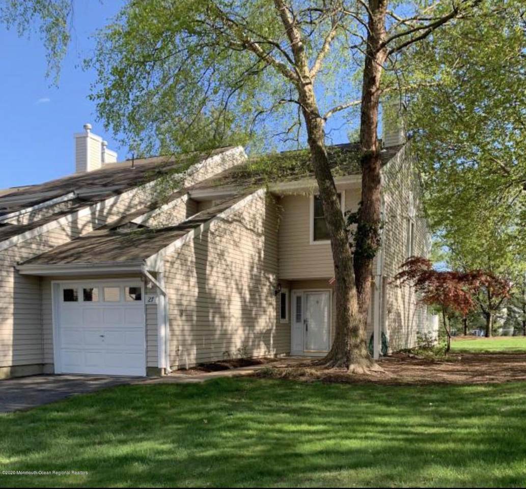 27 Woodmere Drive - Photo 1