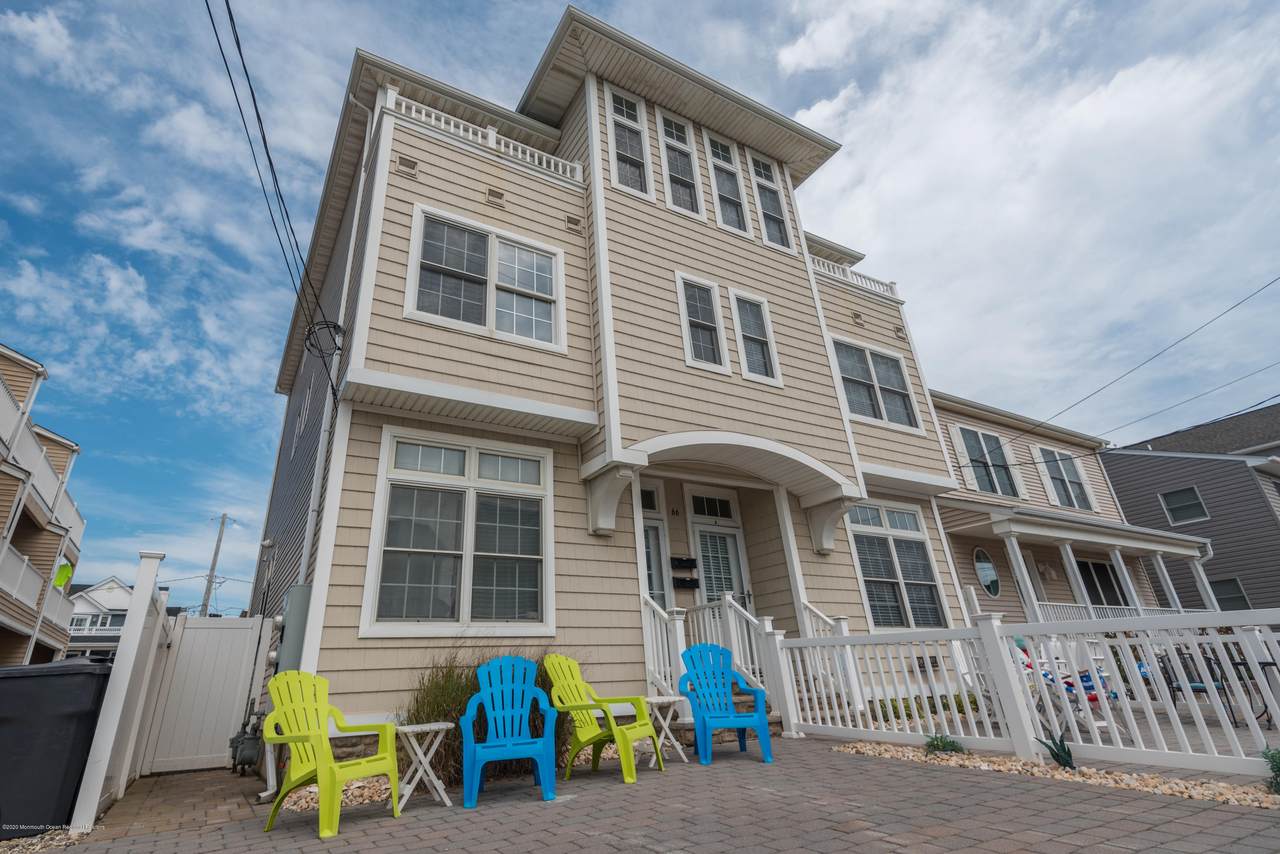 66 Harding Avenue - Photo 1