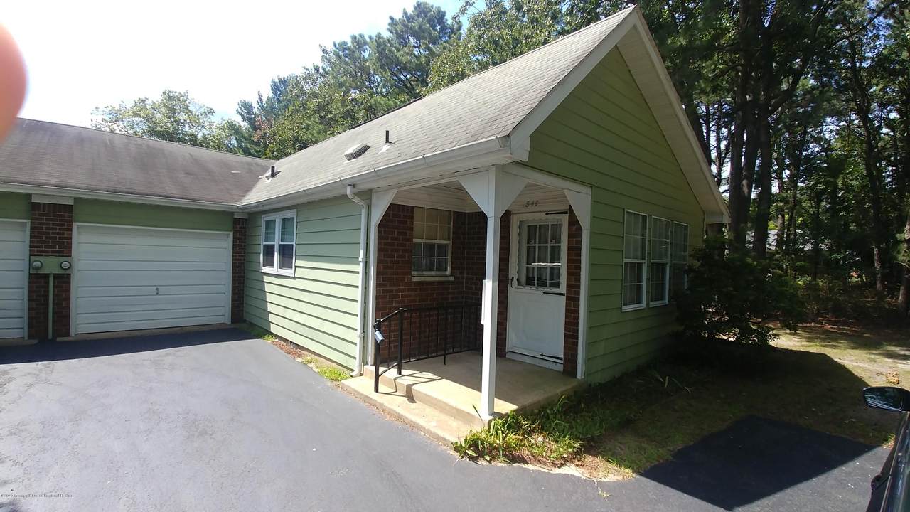 84 Franklin Lane - Photo 1