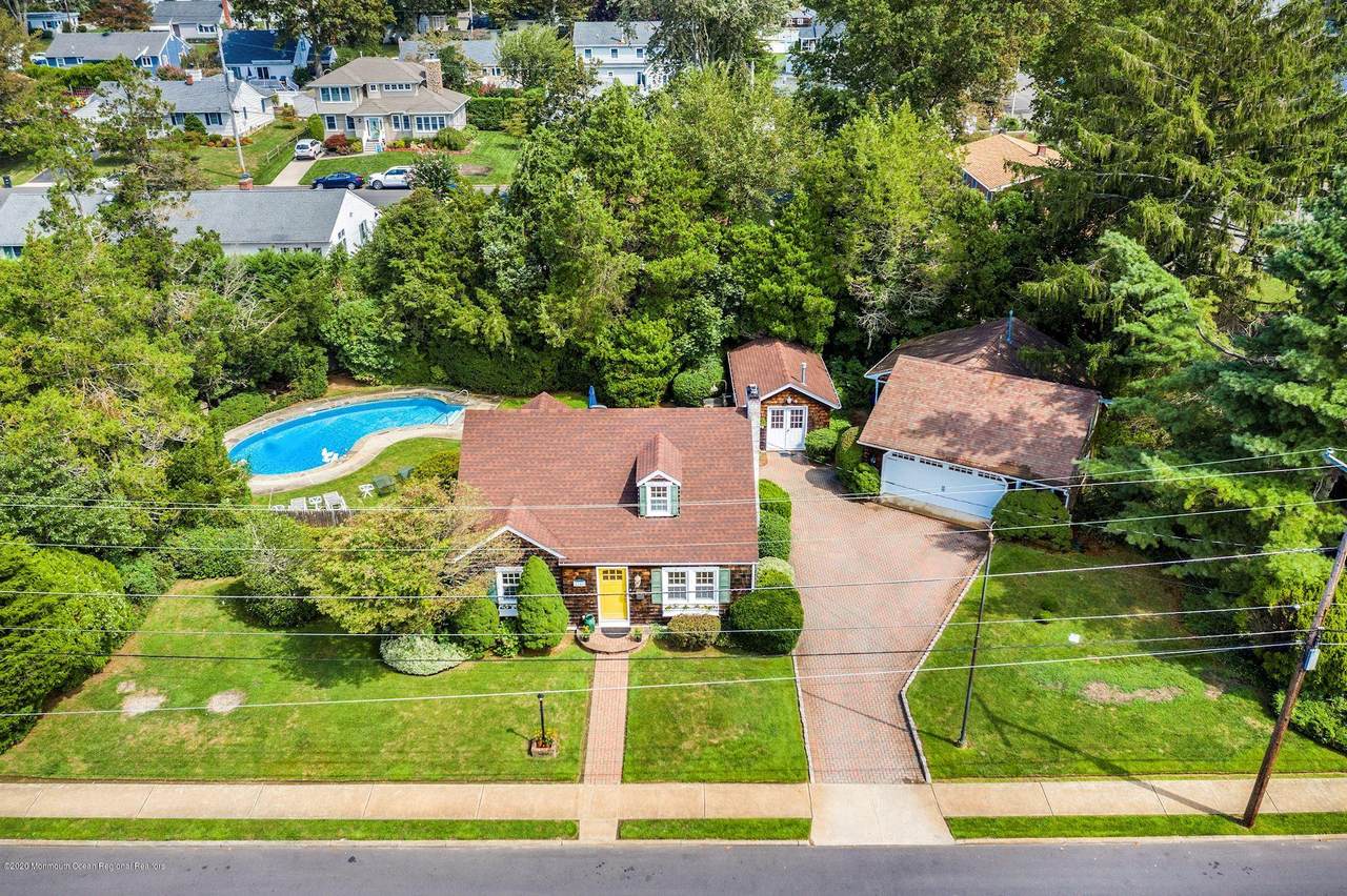 1106 Lakewood Road - Photo 1