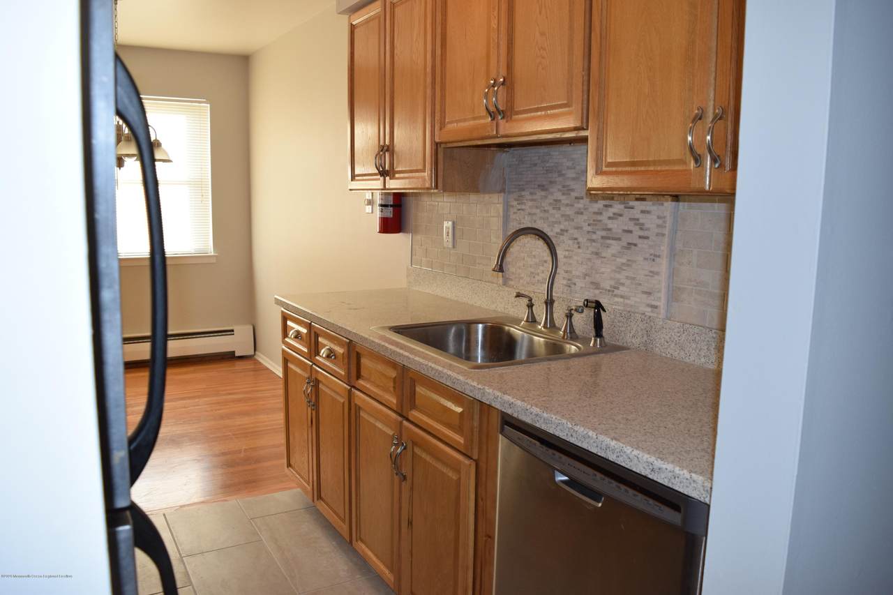 84 Manchester Court - Photo 1