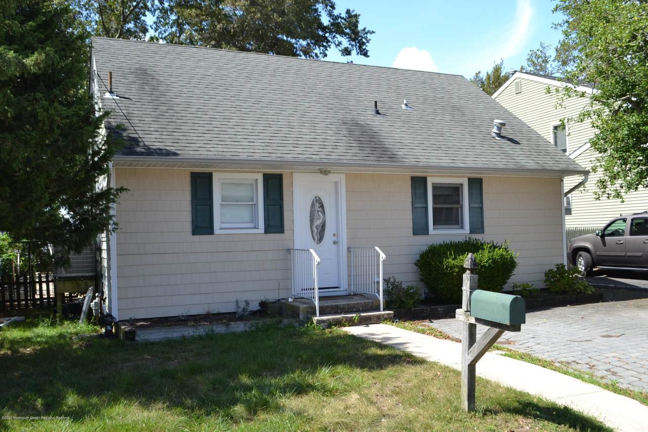 36 Perry Drive - Photo 1
