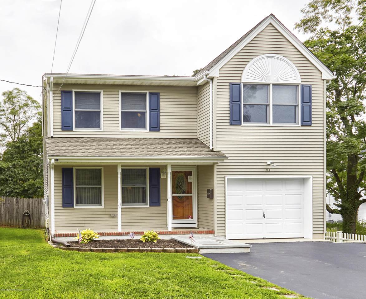 51 Commonwealth Avenue - Photo 1