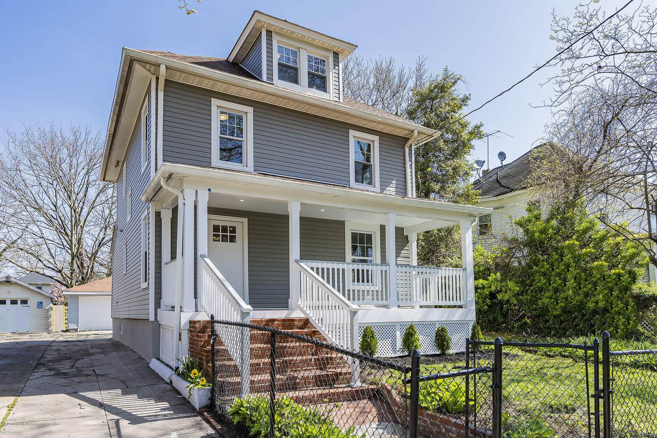 1105 Asbury Avenue - Photo 1