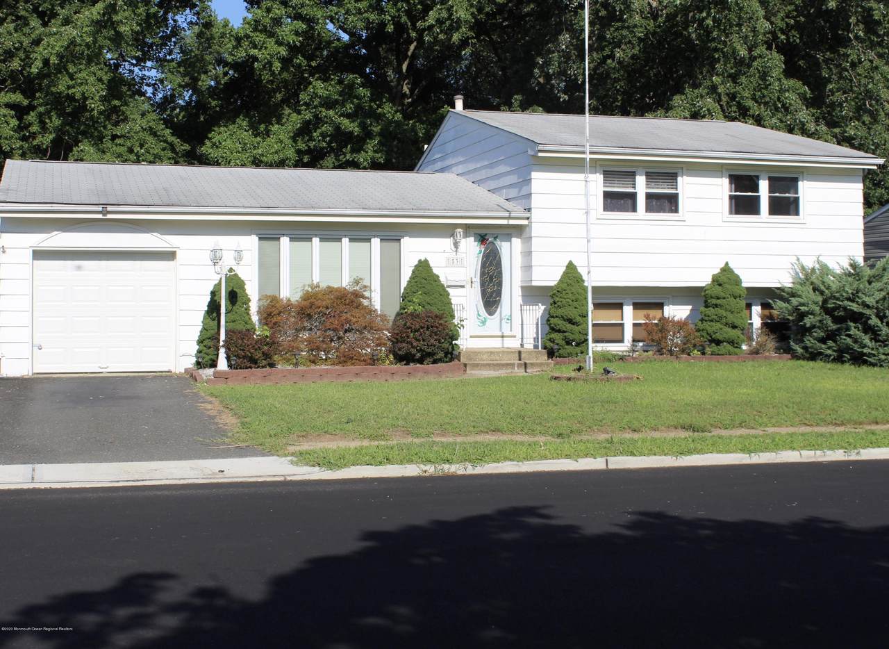 53 Cornell Drive - Photo 1