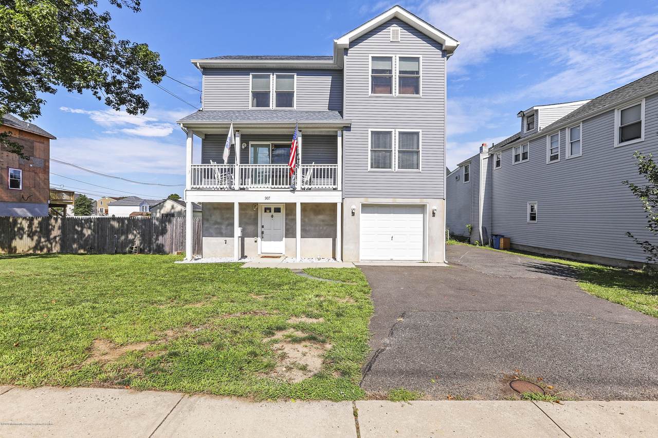 907 Florence Avenue - Photo 1