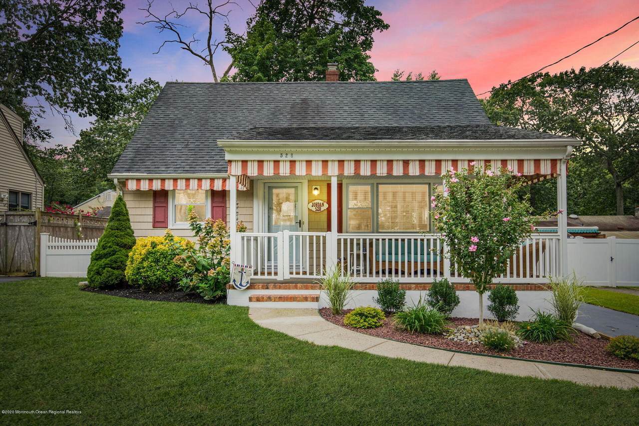 528 Prospect Avenue - Photo 1