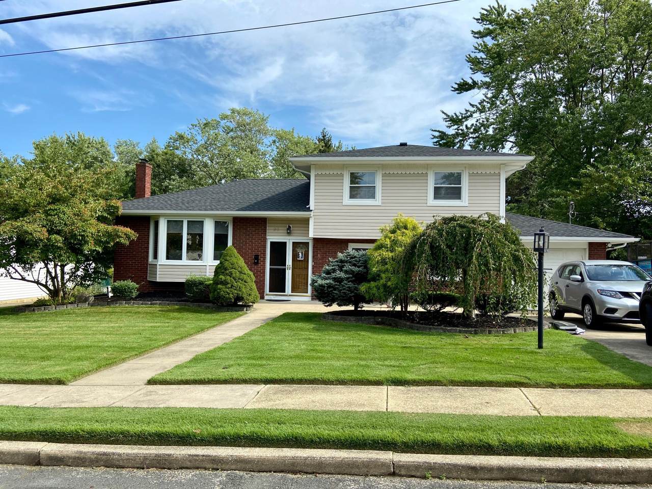 23 Kingsport Drive - Photo 1