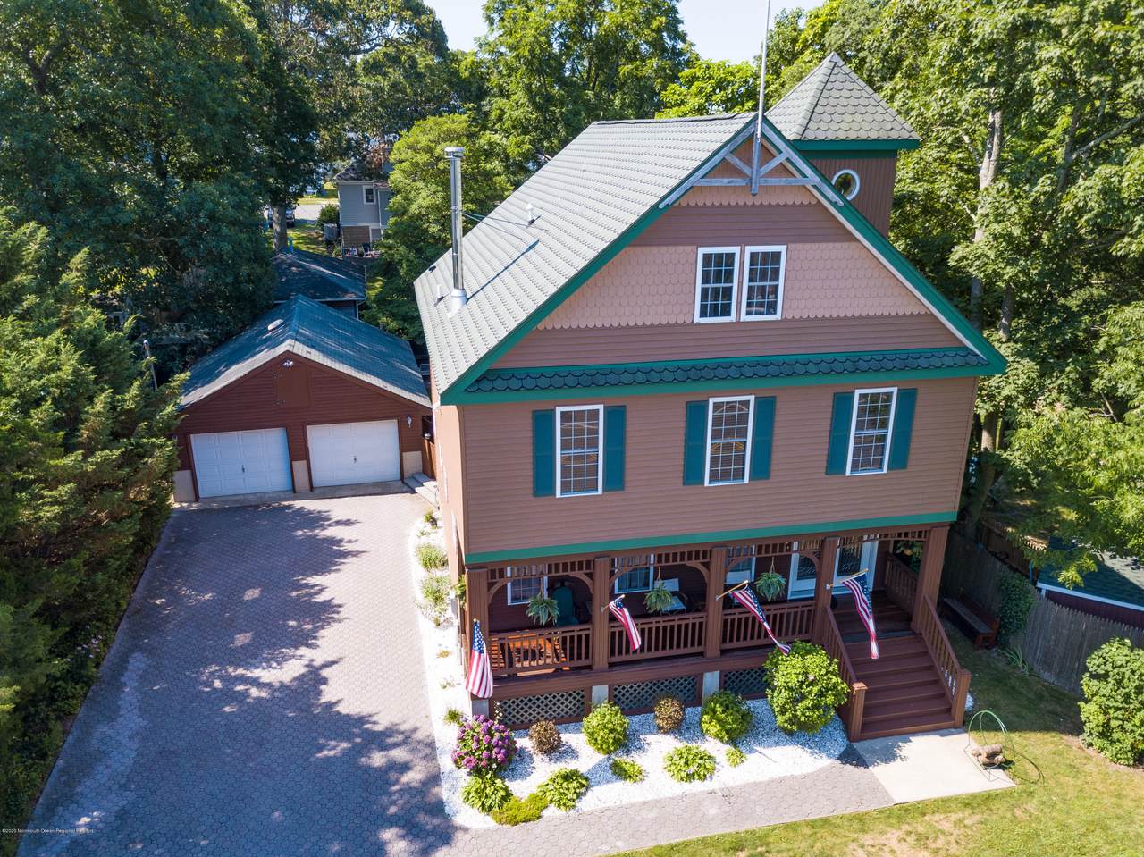 114 Summit Avenue - Photo 1