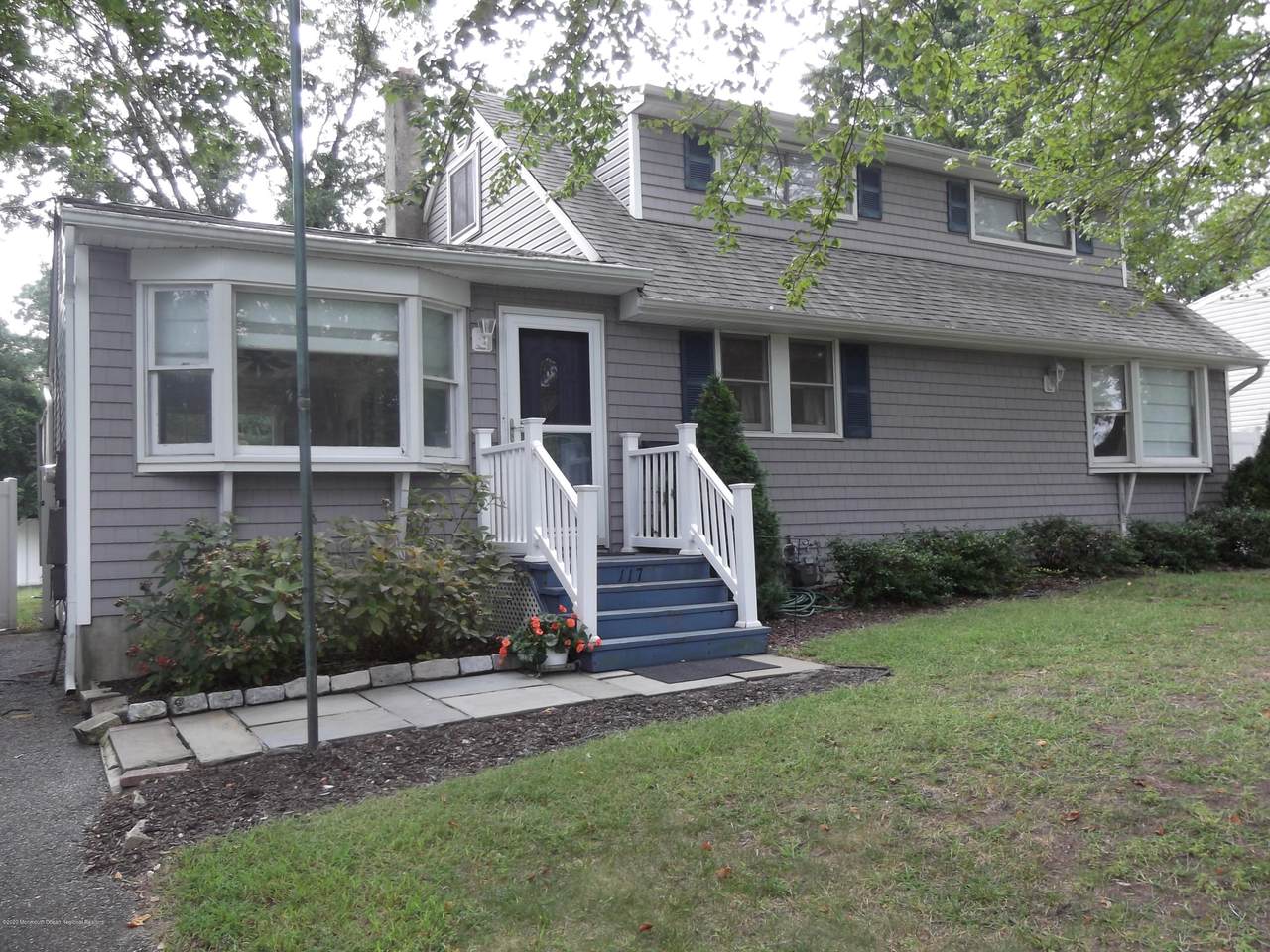 117 Salmon Street - Photo 1