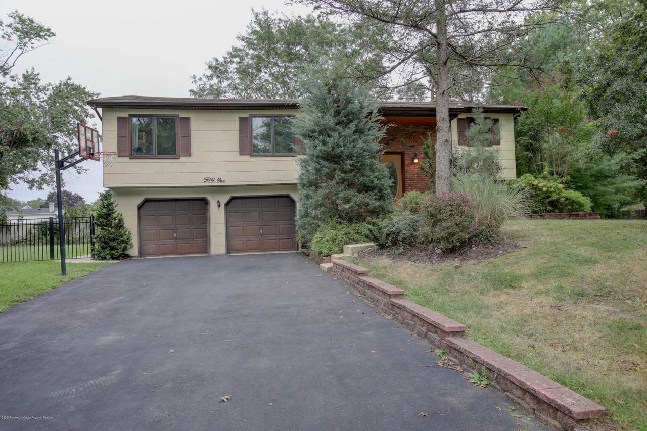 51 Robertsville Road - Photo 1