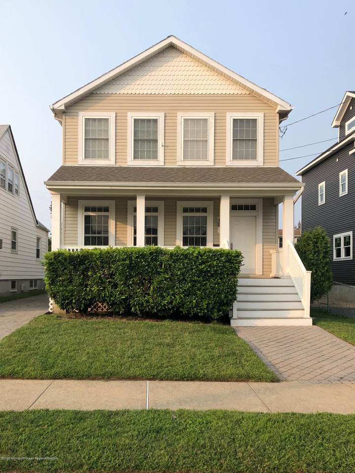 416 15th Avenue - Photo 1