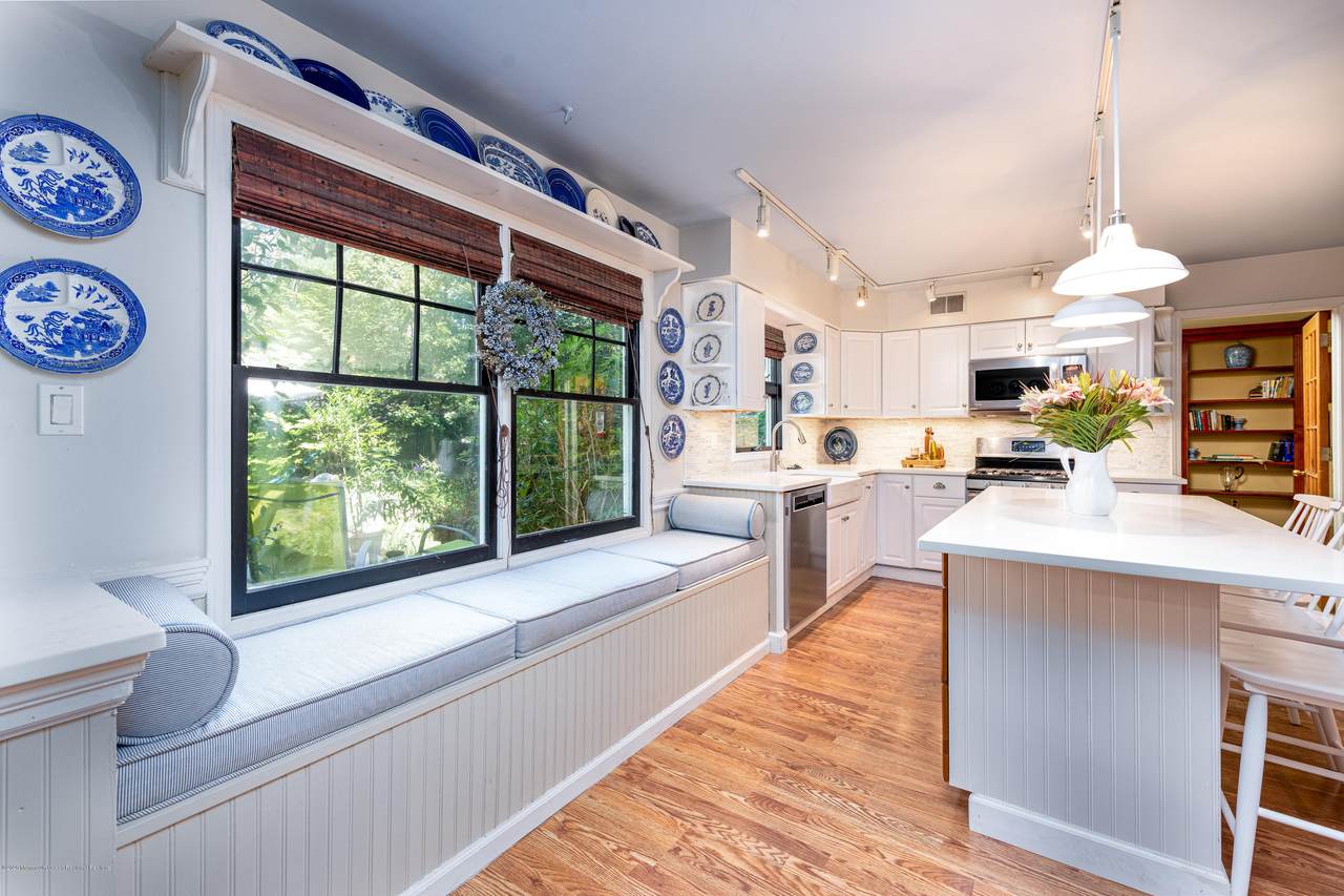 431 Frank Applegate Road - Photo 1