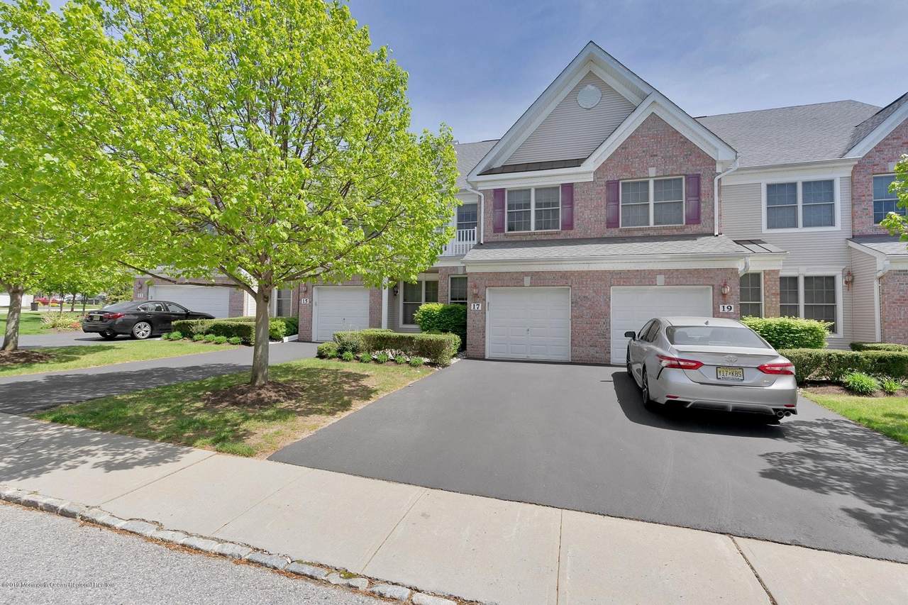 17 Fells Drive - Photo 1