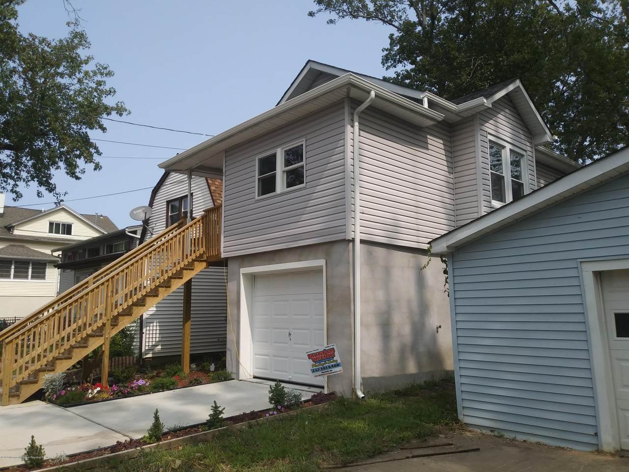 10 Cottage Place - Photo 1