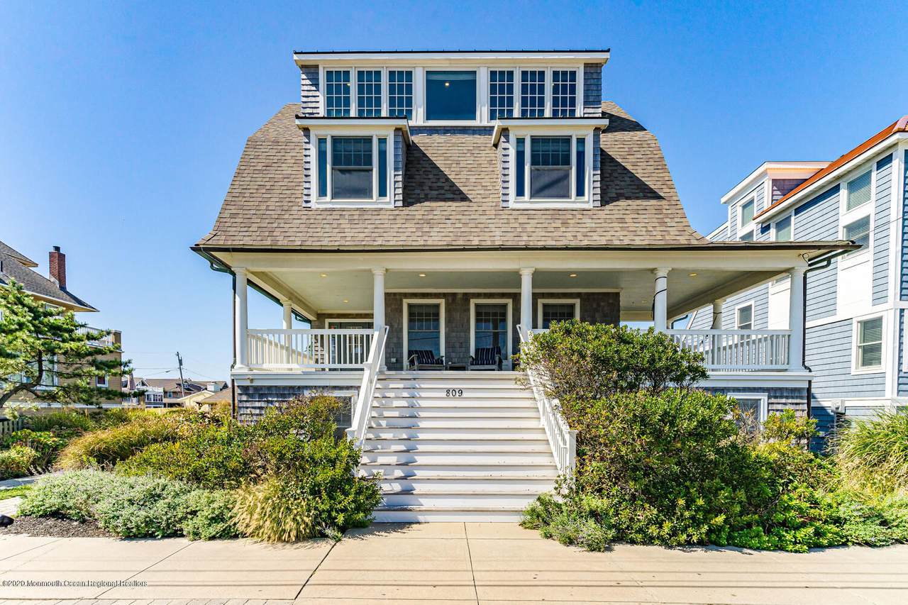 809 Ocean Avenue - Photo 1