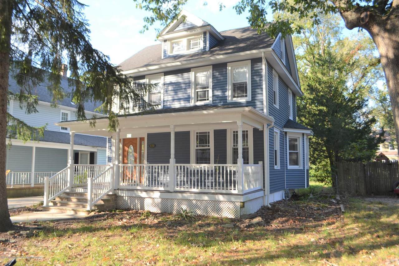 820 Linden Avenue - Photo 1