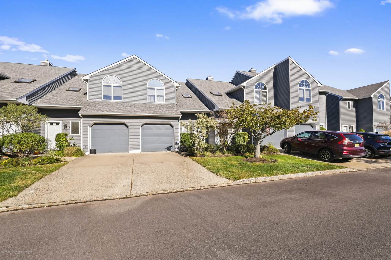 31 Shore Drive - Photo 1