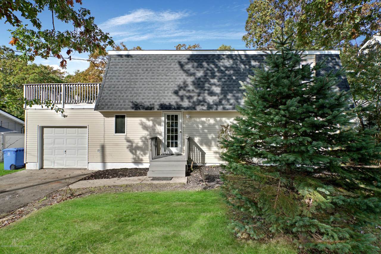 1178 Galley Avenue - Photo 1