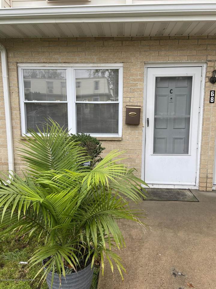 68 White Street - Photo 1