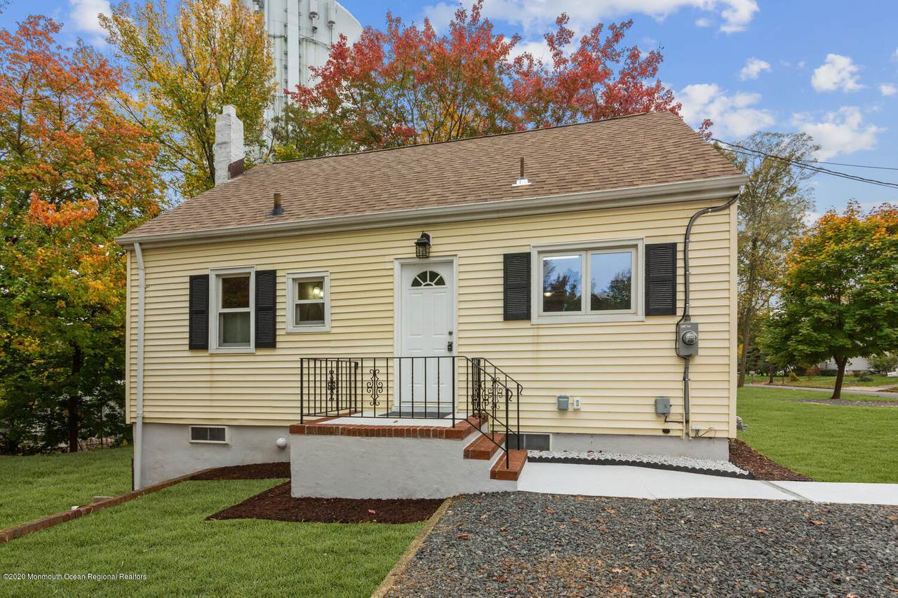 52 Middlesex Road - Photo 1