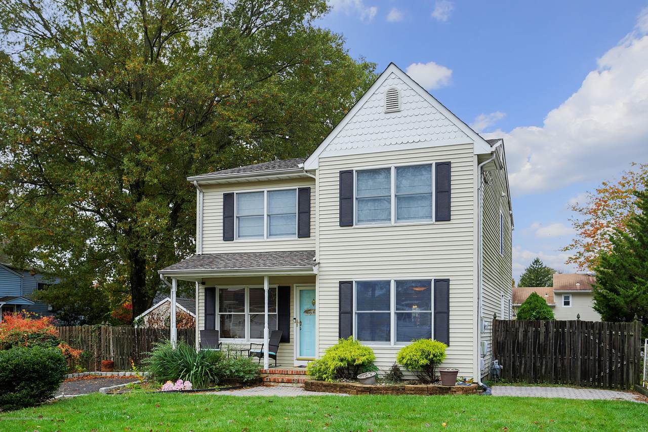 442 Woodbine Street - Photo 1