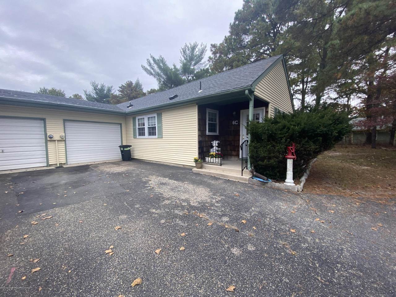 6 Pembroke Lane - Photo 1