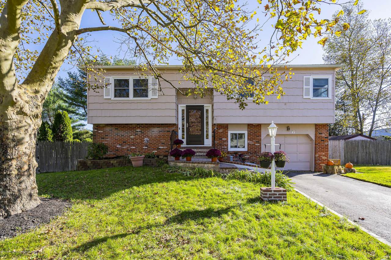 6 Montclair Avenue - Photo 1