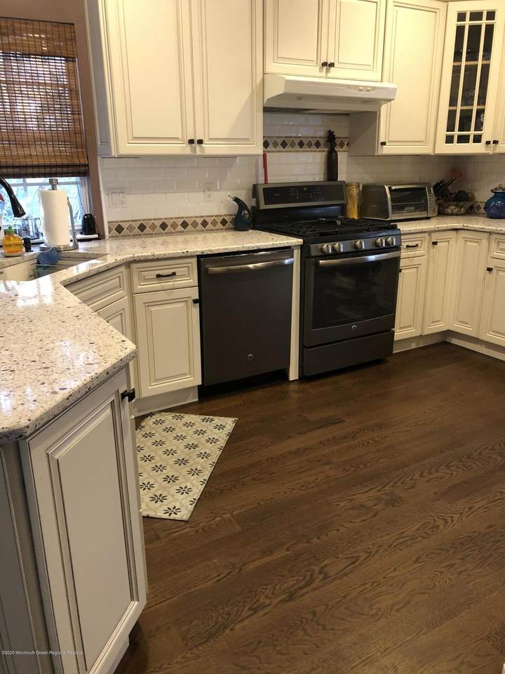 305 Love Lane - Photo 1