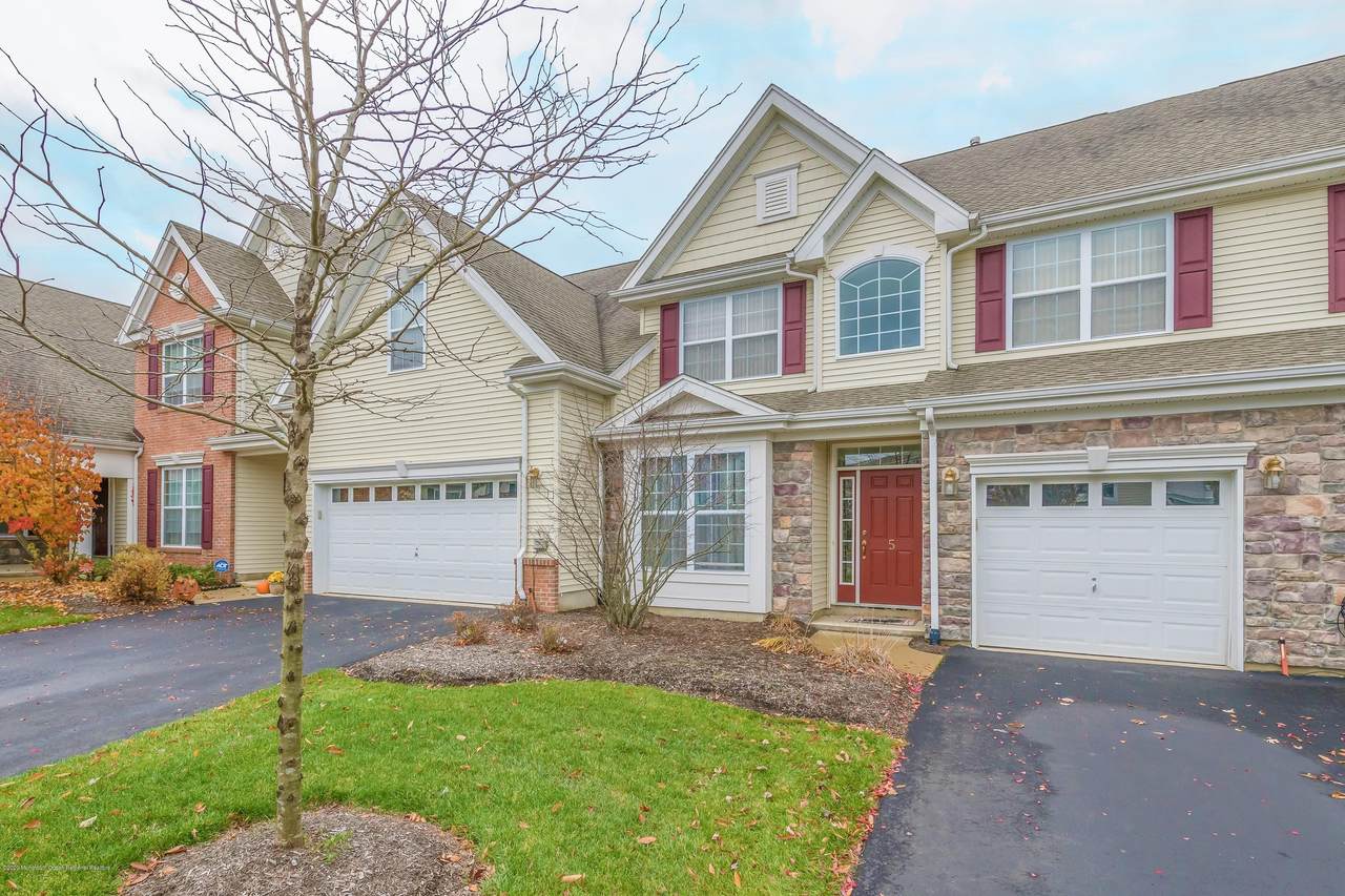 5 Barbour Court - Photo 1