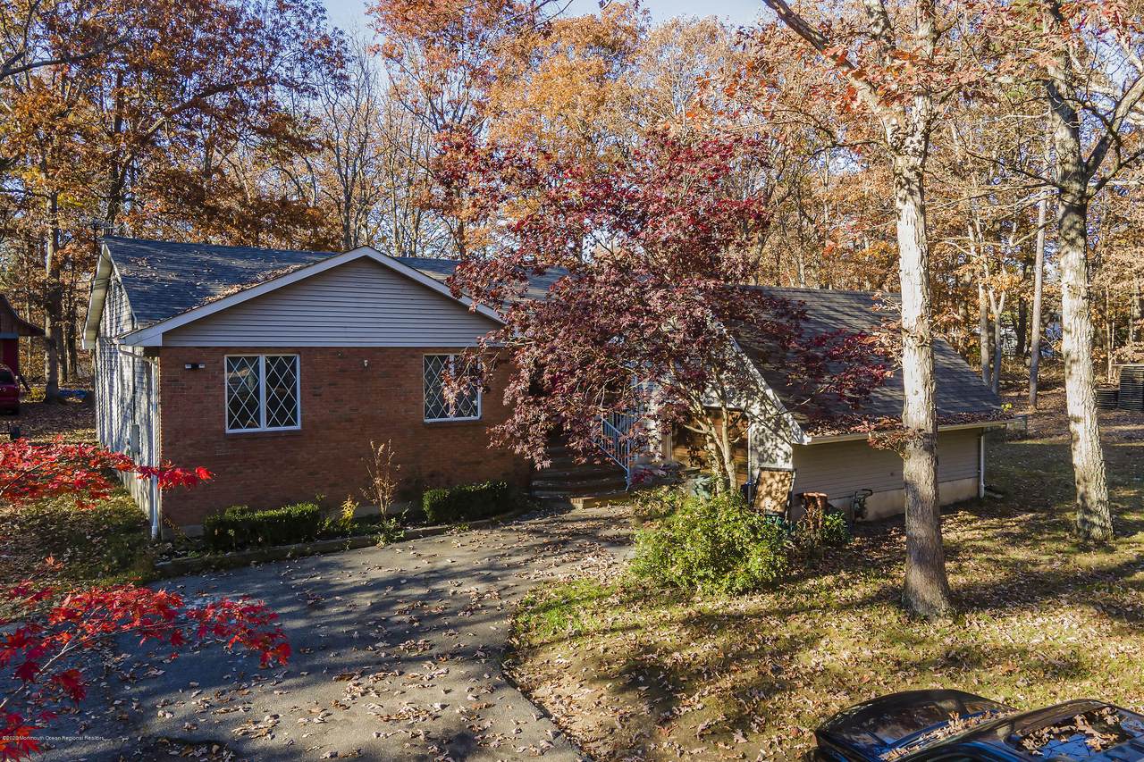 40 Maplehurst Avenue - Photo 1